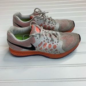 Nike Zoom Pegasus 31 Women Size 9.5